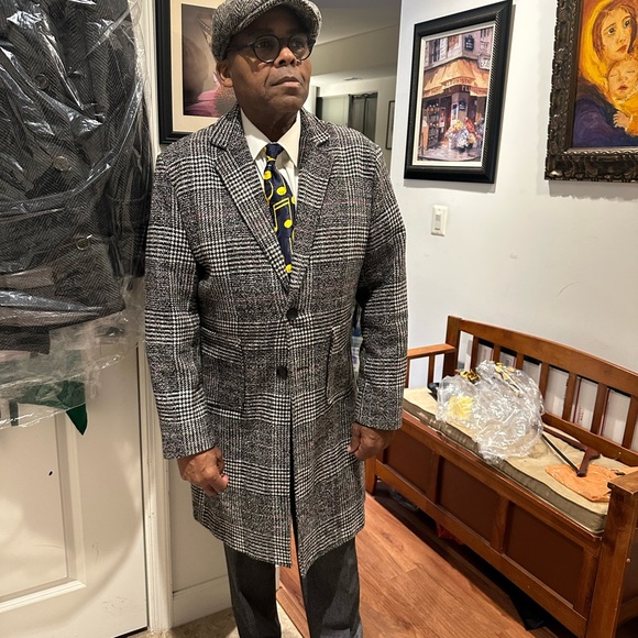 Unisex Houndstooth Pattern Black and White. - Picture 9 of 13